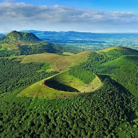 Le Des Rioux,**** Au Cœur Des Volcans D'auvergne