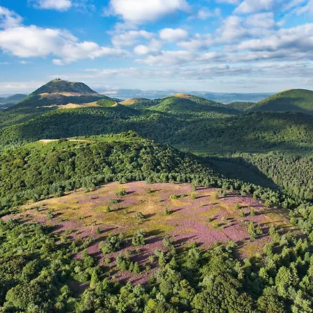 Le Des Rioux,**** Au Coeur Des Volcans D'auvergne Lejlighed