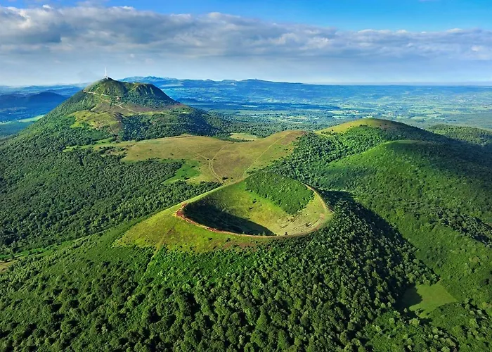 Le Des Rioux,**** Au Coeur Des Volcans D'auvergne